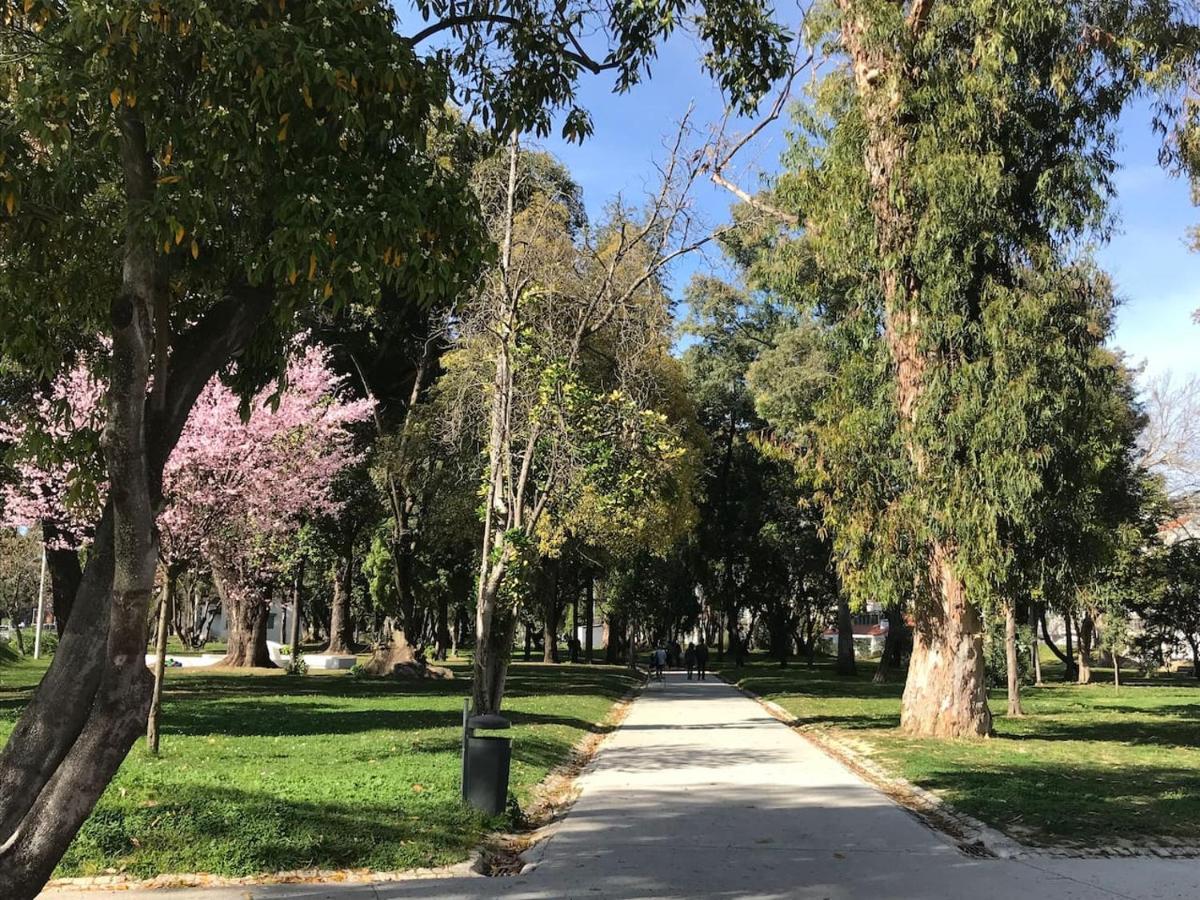 Lisboa Apart. Central E Espacoso - Parque E Metro Eksteriør bilde