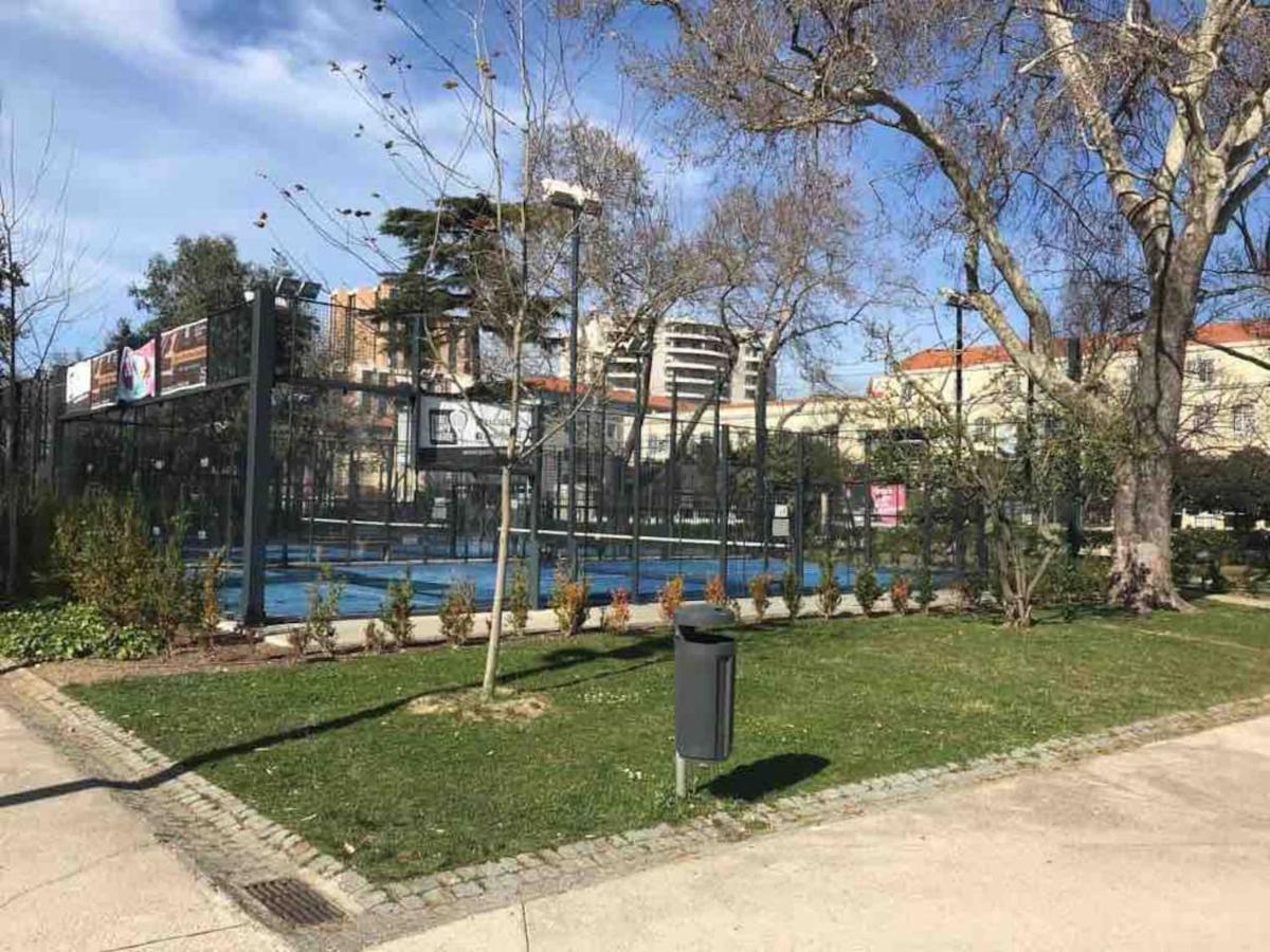 Lisboa Apart. Central E Espacoso - Parque E Metro Eksteriør bilde